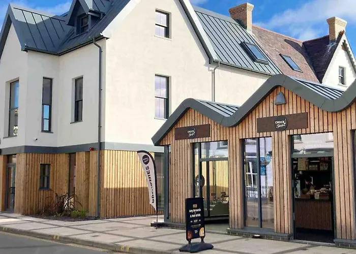 Rhodewood House Saundersfoot