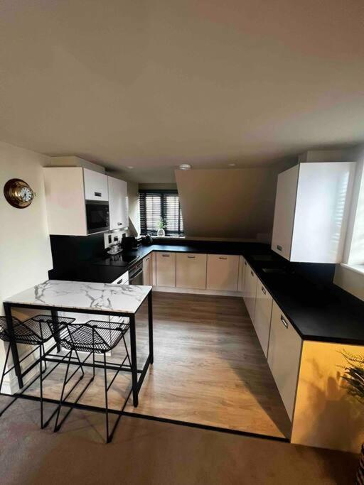 Apartment Rhodewood House *