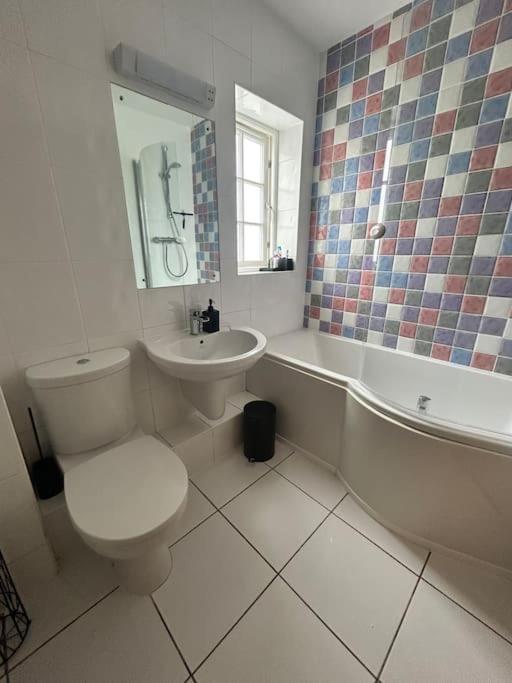 Rhodewood House * Saundersfoot